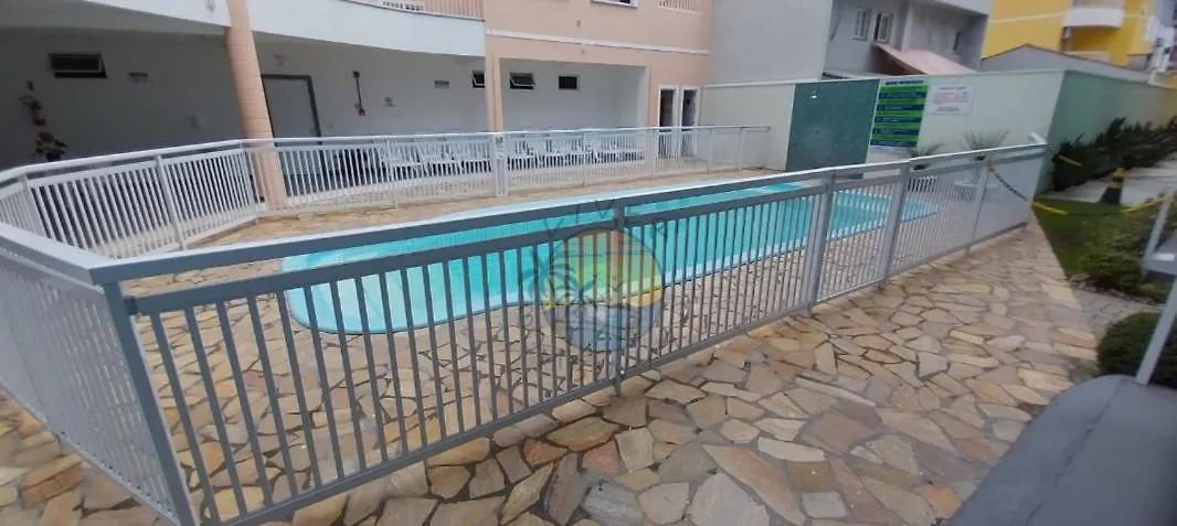 Apartamento Com Piscina No Centro Da Praia Proximo A Praia E Comercio Em Geral Bombinhas